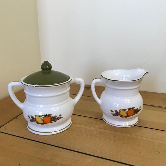 Creamer & Sugar Bowl with Lid Set Vintage Ceramic Made in Japan Fruit Design - Picture 3 of 6